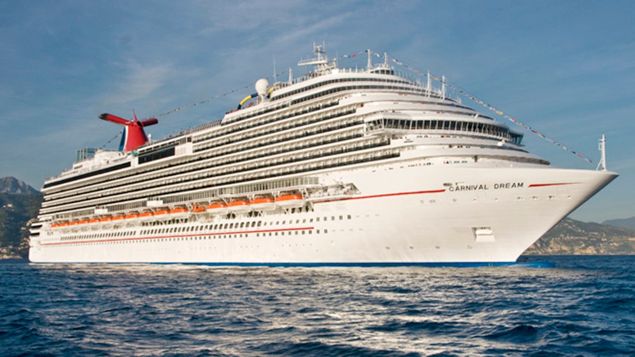 carnival cruise lady overboard