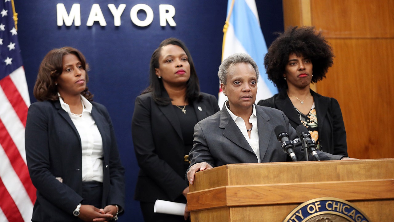 Chicago Teachers Union demands to know how Lightfoot is spending $2B in federal COVID relief for schools