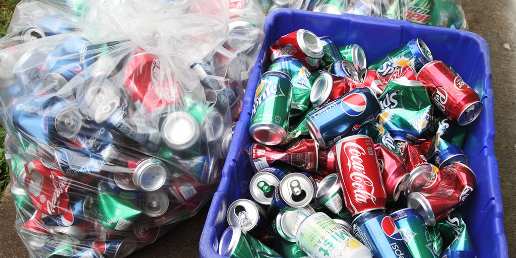 Bradenton, Florida residents lose curbside recycle pickup due to worker shortage - Vimarsana News