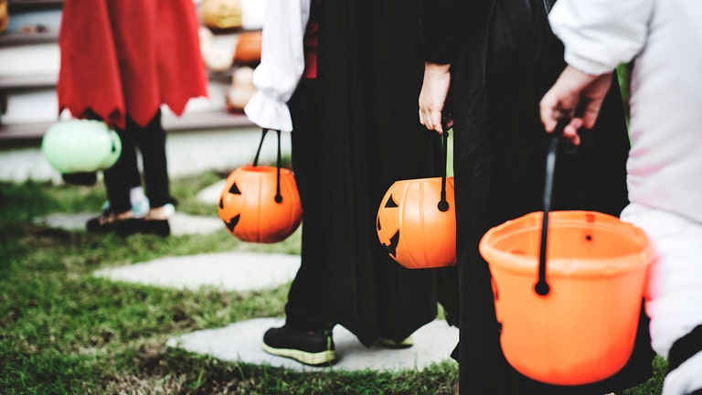 Halloween spending projected to hit record $10.14B