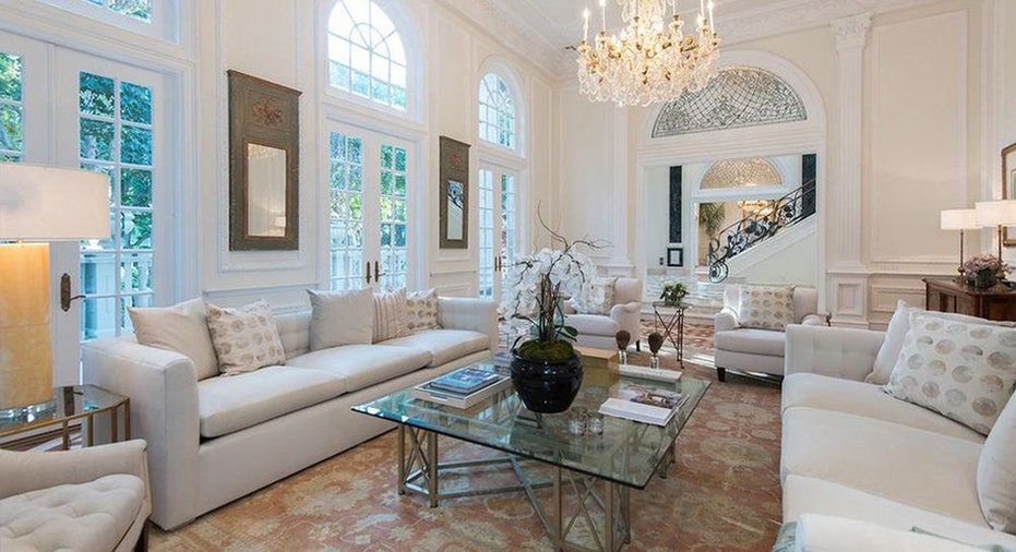 RuPaul buys huge Beverly Hills mansion after trying to sell other Los ...