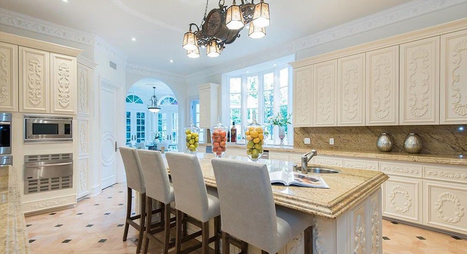 RuPaul buys huge Beverly Hills mansion after trying to sell other Los