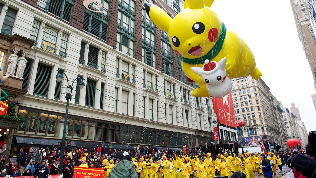 Macy S Thanksgiving Day Parade Balloons Take Flight Amid Windy