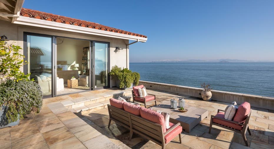 Robin Williams' Former San Francisco Bay Home Listed For $7.25M. Check ...