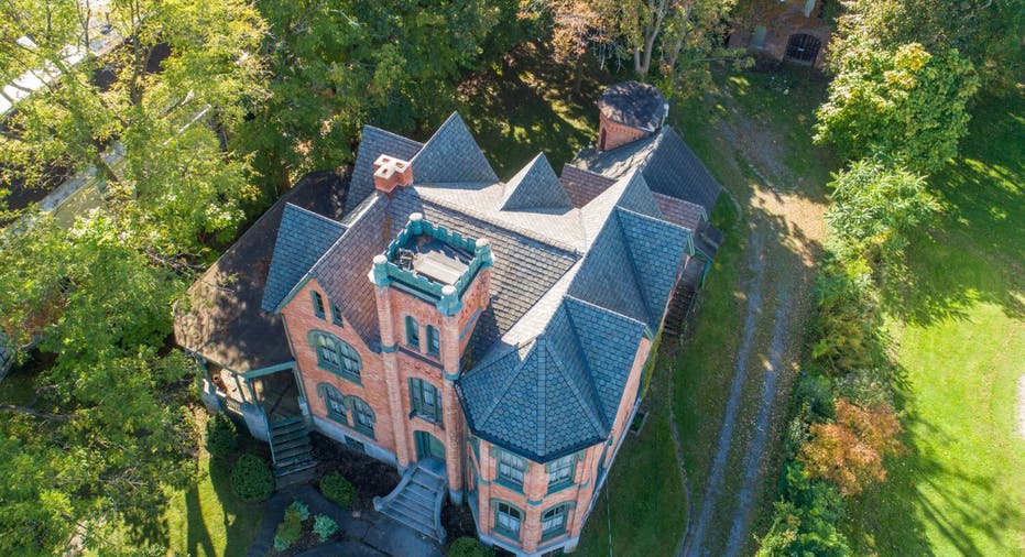 This 10 Bedroom New York Mansion Costs Just 50k But There S A Catch Fox Business