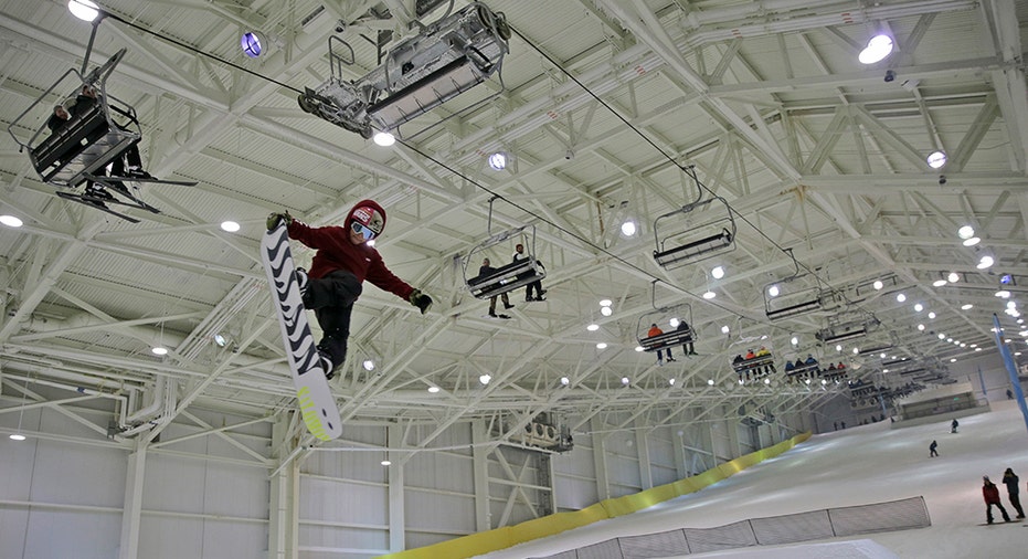 vocaal Stevig Stamboom New Jersey mall opens indoor ski slope, the first of its kind in North  America | Fox Business