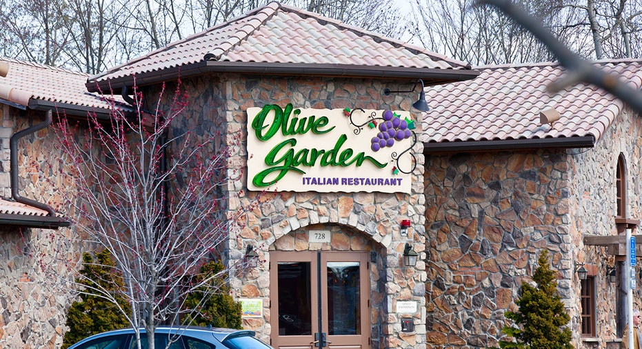 Olive Garden Parent To Offer Paid Sick Leave Amid Coronavirus