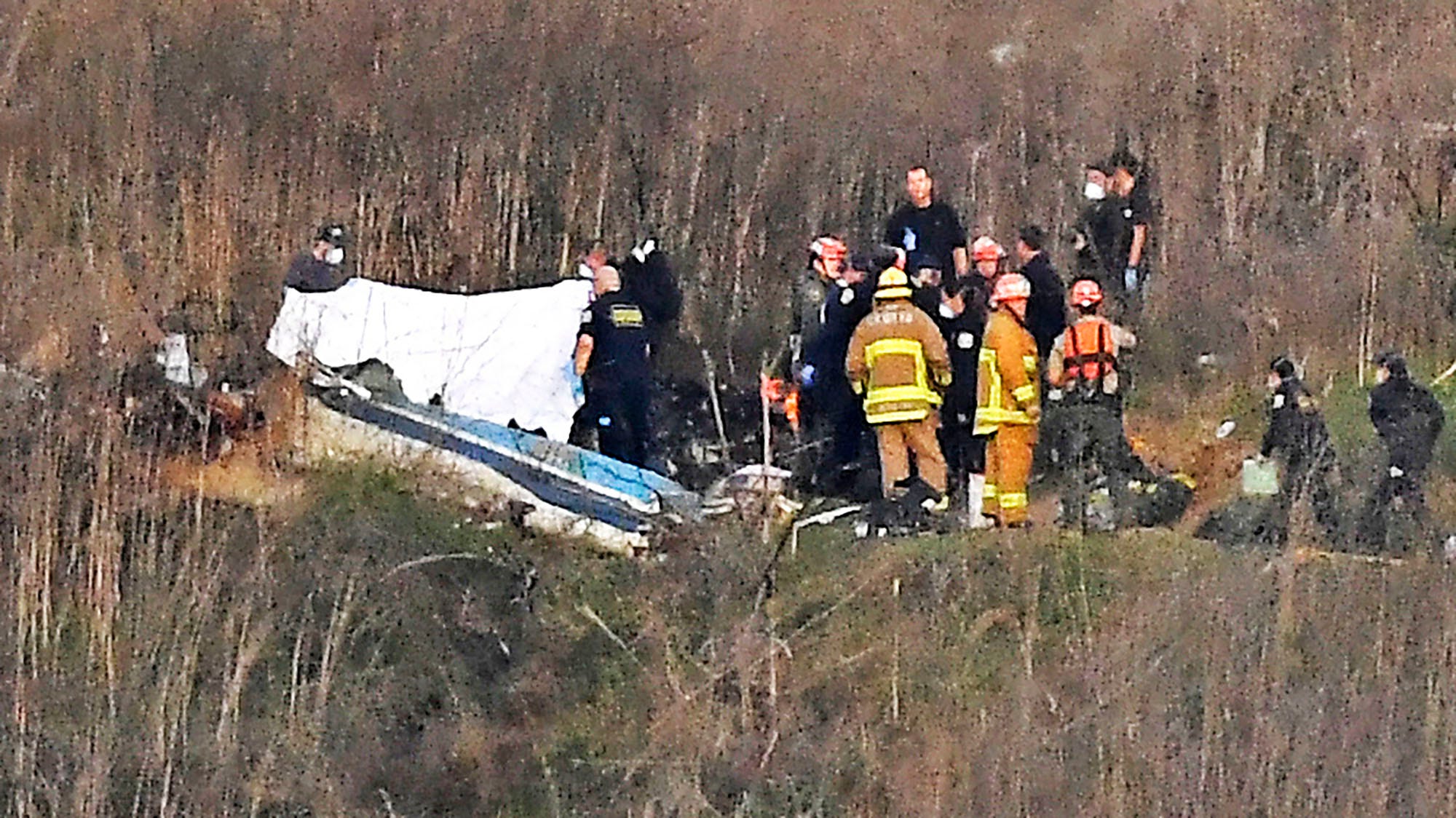 Helicopter company in Kobe Bryant crash not certified to fly in poor visibility: Reports | Fox ...