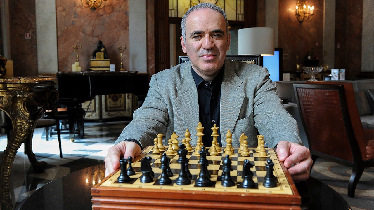 Garry Kasparov's Fantastic Exchange Sacrifice! - Remote Chess Academy