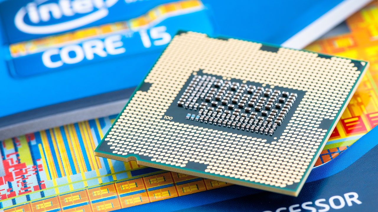 Intel to make investments at least billion in Ohio chip-producing facility Intel to make investments at least billion in Ohio chip-producing facility