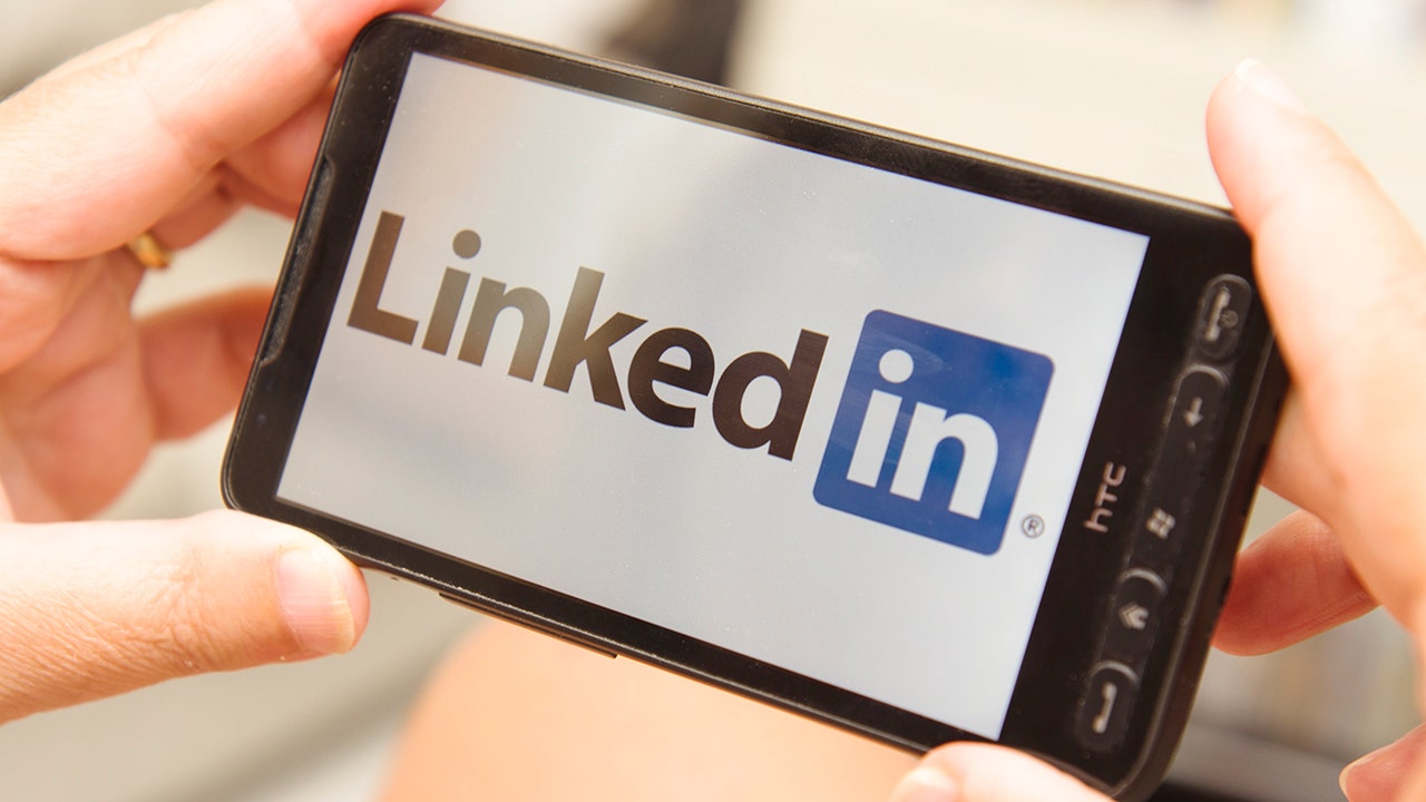 LinkedIn allows 15,900 employees a week after Easter to prevent burnout