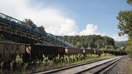 Kentucky miners block coal train over missed paychecks