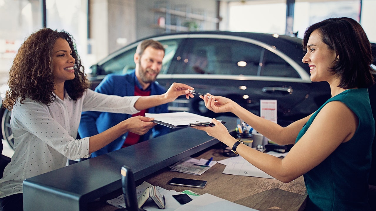 Is It Better To Buy Or Lease A Car Fox Business
