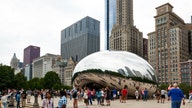 Lax coronavirus social distancing prompts Chicago to close parks