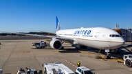 United to reduce flight capacity by 50%, cut corporate officers’ pay