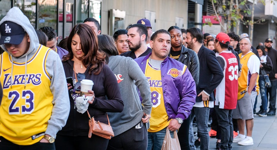 LA County Sheriff: Kobe Bryant Crash Photos Taken By 8 Deputies | Fox ...