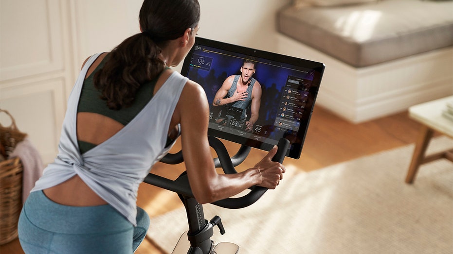 Peloton cheap monthly fee