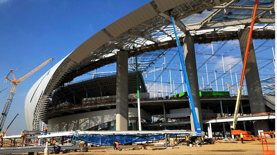Chargers, Rams' new SoFi Stadium the first indoor, outdoor NFL