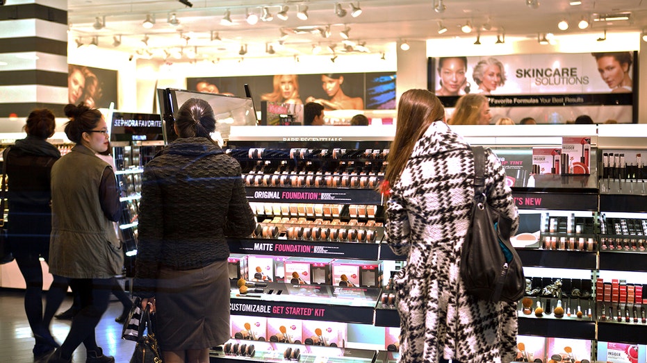 As Sephora Adds Products, Rivalry Heats Up at Its Stores - WSJ