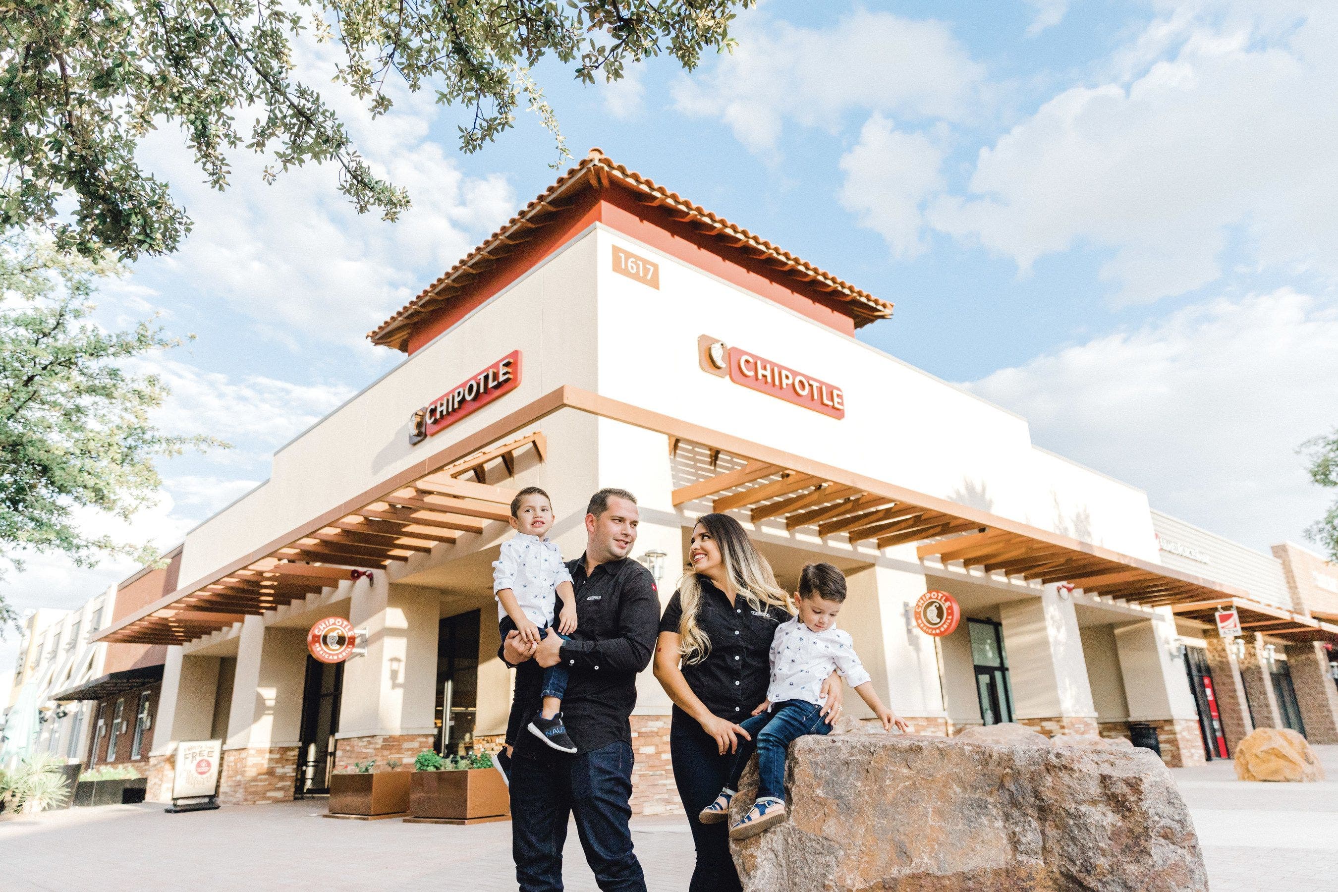 Chipotle Tests Unlimited Pto Increases Paid Parental Leave Fox