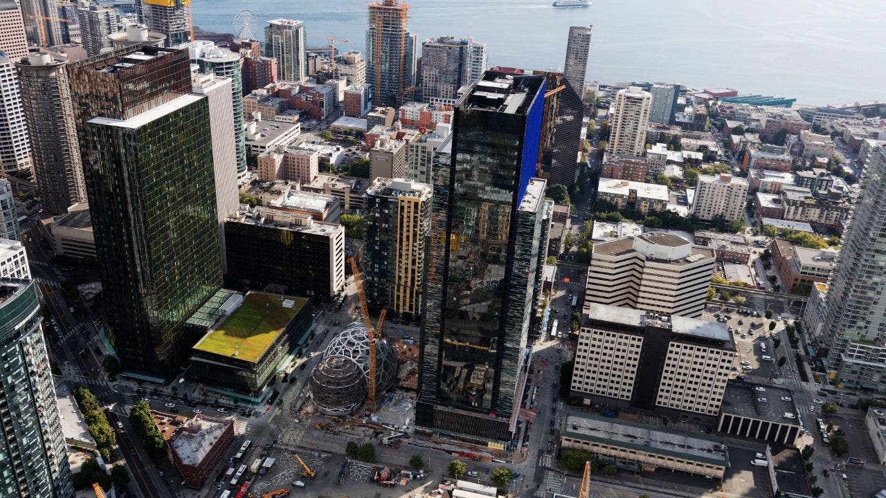 Facebook Amazon Each Have A Worker In Seattle With Coronavirus Fox Business