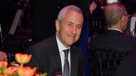 Coronavirus prompts Danny Meyer to donate salary to workers