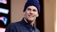 Tom Brady signs with Tampa Bay Buccaneers