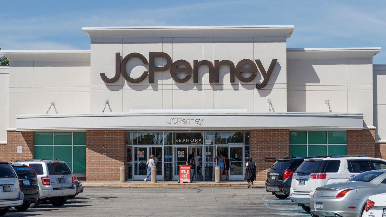 Jcpenney Shutting Down 154 Stores After Coronavirus Driven Bankruptcy Fox Business