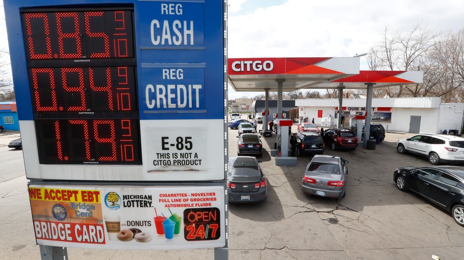 lincoln gas prices remain higher than nebraska average click lancashire