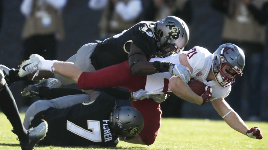 October 6, 2018: Colorado linebacker Davion Taylor looks to make a play  against Arizona State during the first half in Boulder. The Buffs won 28-21  at home to improve to 5-0. Credit: