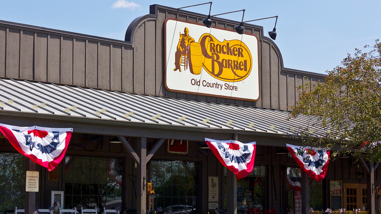Cracker Barrel loses $ 143 million at market value after Frand Fiasco Cracker Barrel loses $ 143 million at market value after Frand Fiasco