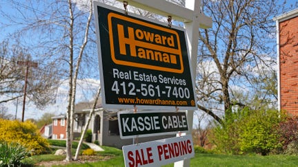 Selling your house? Don't do these 3 things