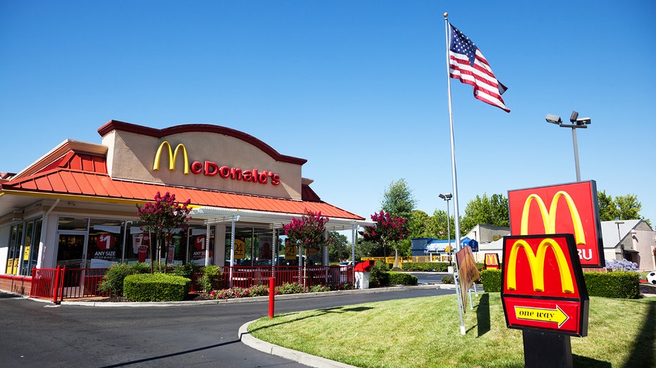 McDonalds restaurant exterior