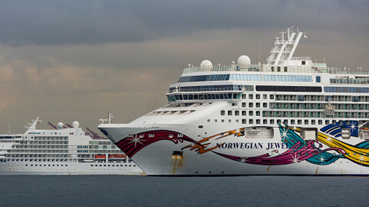 Norwegian Cruise Line Seeks 1 175b To Navigate Coronavirus Fox Business