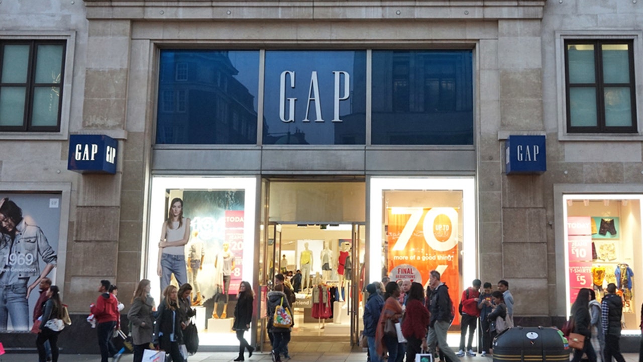 Mall Owner Sues Gap For Rent On Coronavirus Shuttered Stores Fox