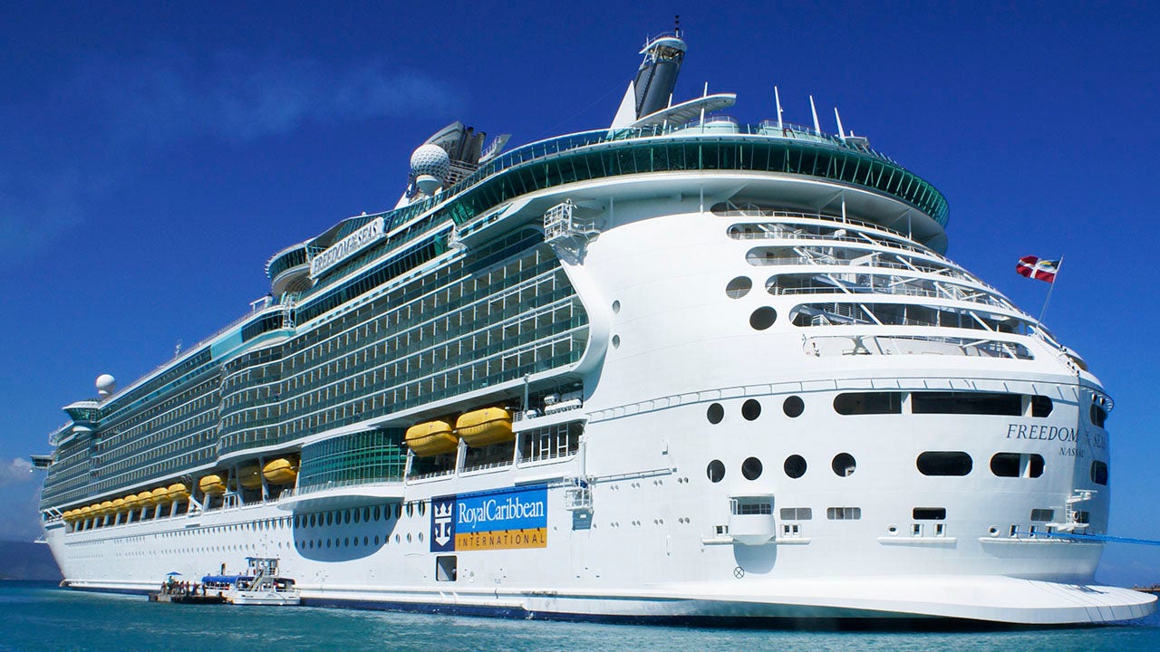 Royal Caribbean Nz Tour Company Sued After Couple Sustains Catastrophic Injuries During Volcano Eruption Fox Business