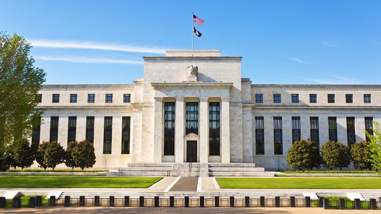 Fed backed prior notice before changing bond purchases
