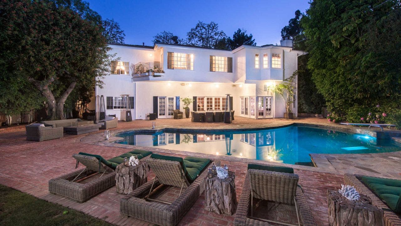 'Real Housewives of Beverly Hills' star lists 6M Bel Air home Fox