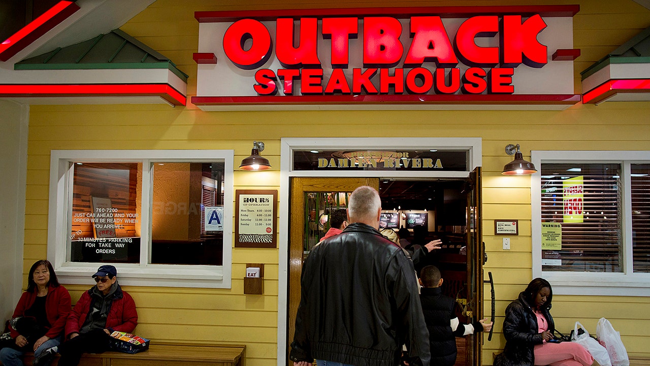 Outback Steakhouse Same Store Sales Recovering As Dining Rooms Partially Reopen Fox Business