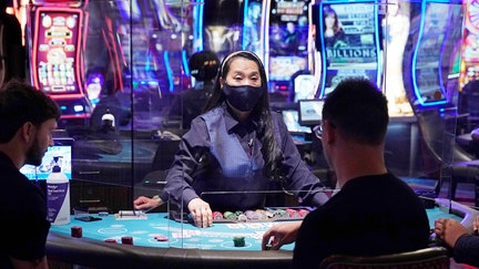 Las Vegas casino recovery threatened by new California coronavirus lockdowns