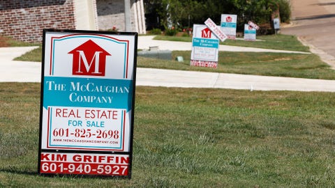 Mortgage rates below 3%, likely to remain the same 'through the summer': report