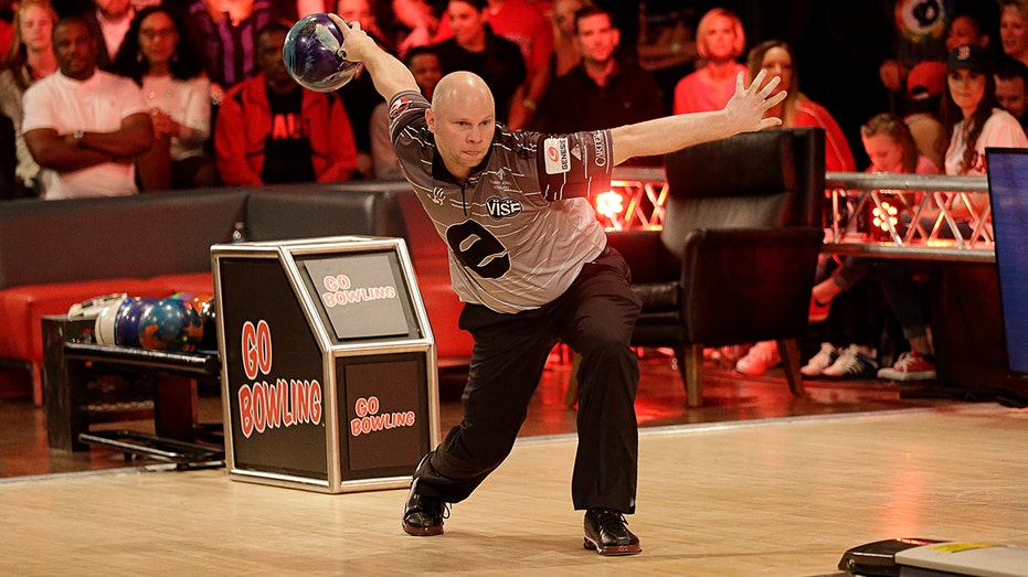 Pro Bowling Returns From Coronavirus Shutdown With 'PBA Strike Derby ...