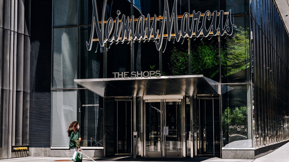 Facebook Looking To Take Over Neiman Marcus Space In Nyc Report Fox Business Facebook Looking To Take Over Neiman Marcus Space In Nyc Report Fox Business