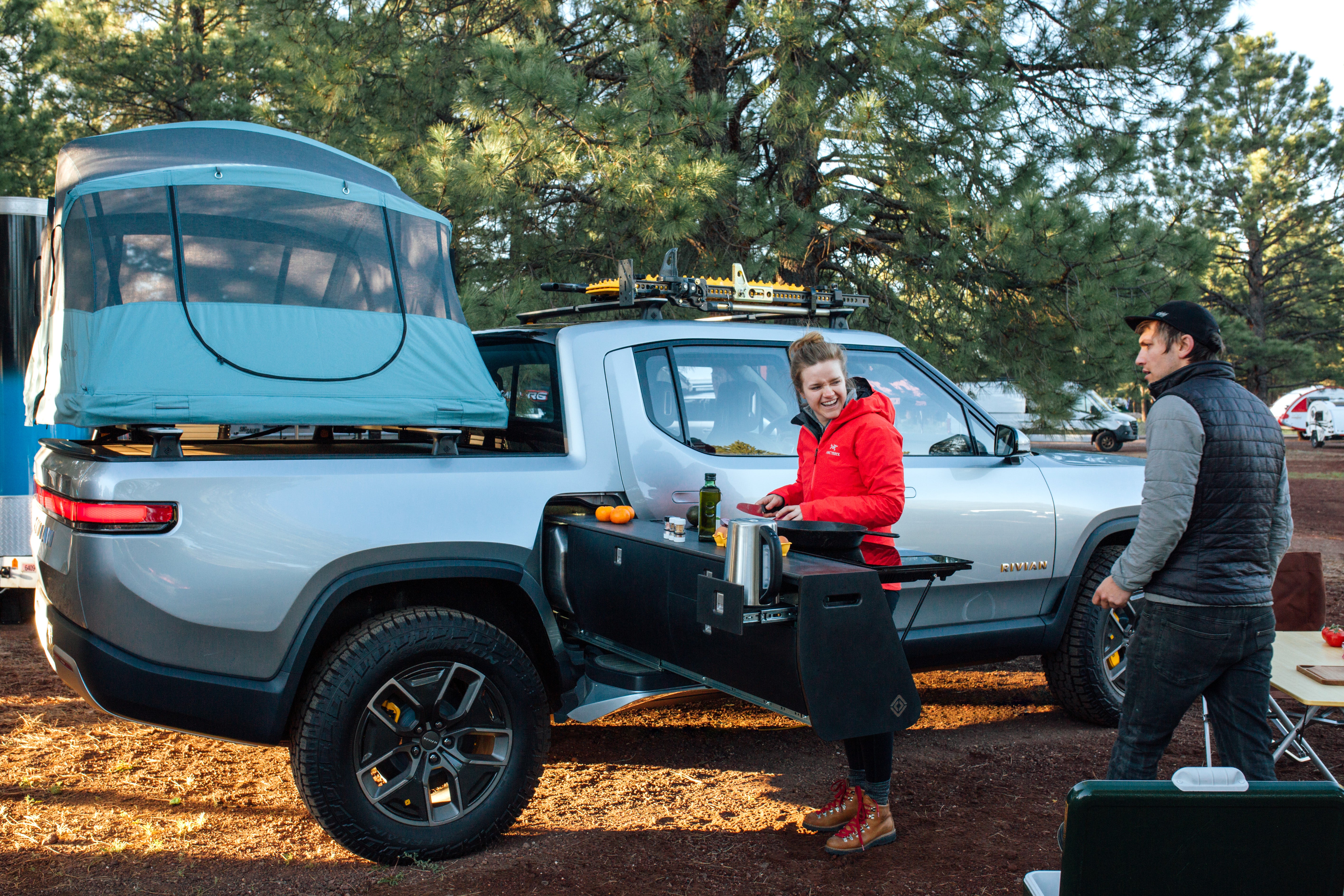 Rivian closes a $ 2.65 billion investment round, now worth $ 27.6 billion