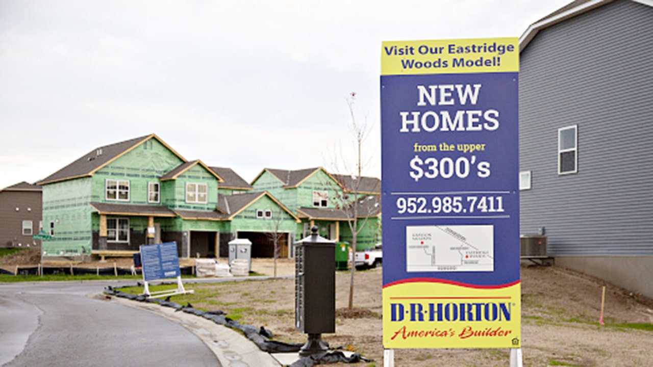 homebuilder-dr-horton-hits-sales-record-amid-coronavirus-pandemic-fox