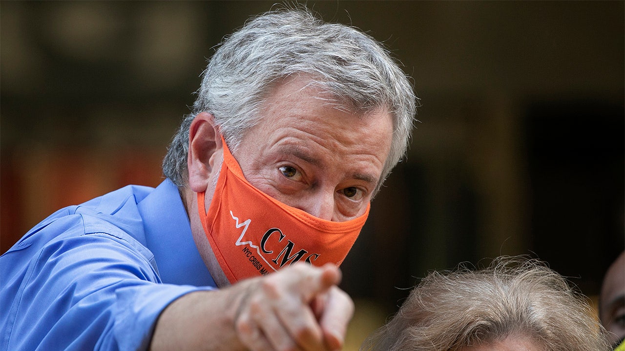 Nyc Mayor Bill De Blasio Paints Black Lives Matter Mural Outside