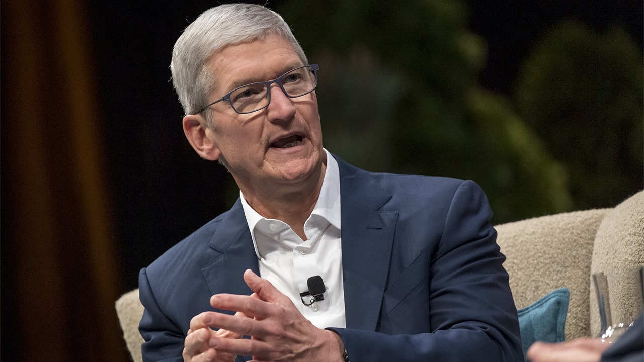 Apple CEO Tim Cook’s salary increased in 2020, with remote work increasing profit