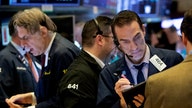 Stocks tread water as earnings season gathers pace