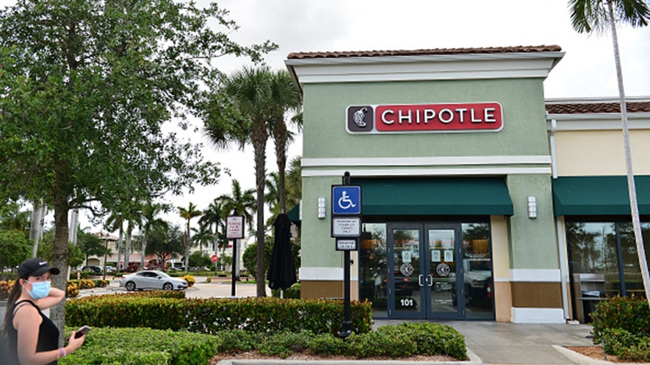 Chipotle exterior