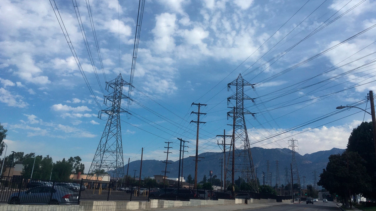 California Power Troubles Rolling Blackout Threat Draw Ire Over Renewable Energy Transition Fox Business